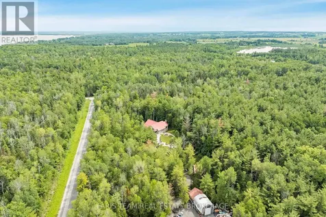 636 Harbour Street Innisfil ON L0L 1K0