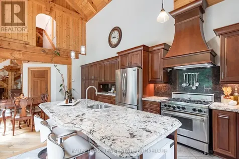 636 Harbour Street Innisfil ON L0L 1K0