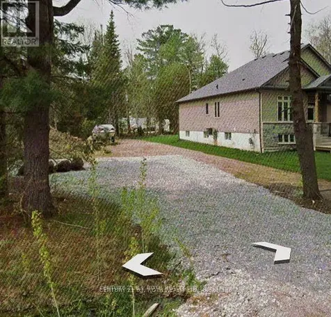 3196 Beach Avenue Innisfil ON L9S 2K6