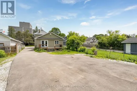 275 Gill Street Orillia ON L3V 4K3