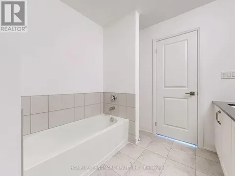 67 Wheatfield Road Barrie ON L9J 0T4
