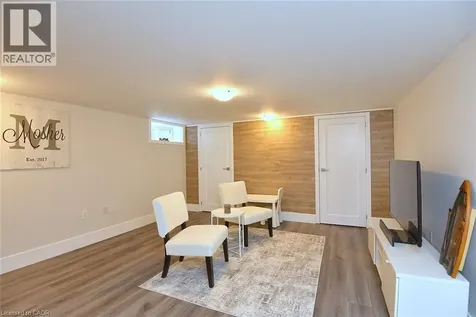 1091 Upper Wellington Street Hamilton ON L9A 3S5