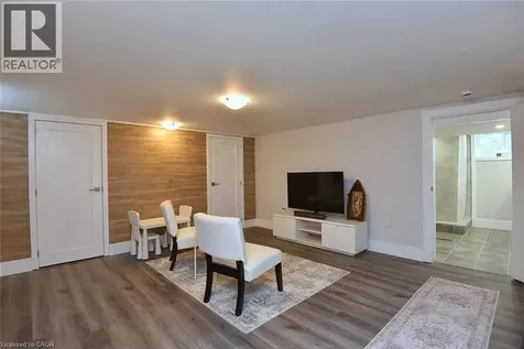 1091 Upper Wellington Street Hamilton ON L9A 3S5
