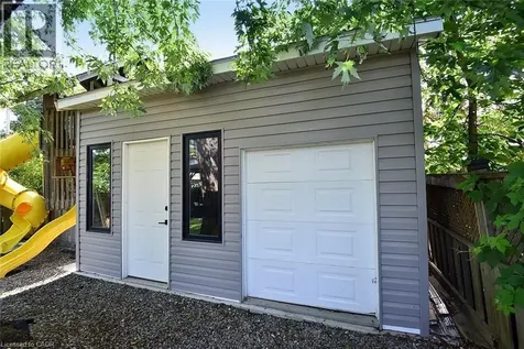 1091 Upper Wellington Street Hamilton ON L9A 3S5