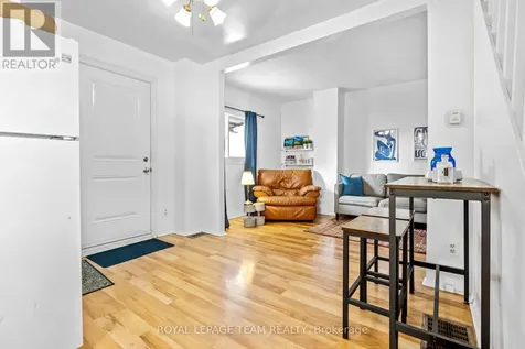 53-1/2 Champagne Avenue Ottawa ON K1S 4P1
