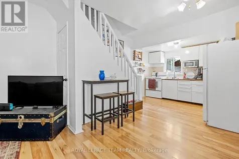 53-1/2 Champagne Avenue Ottawa ON K1S 4P1