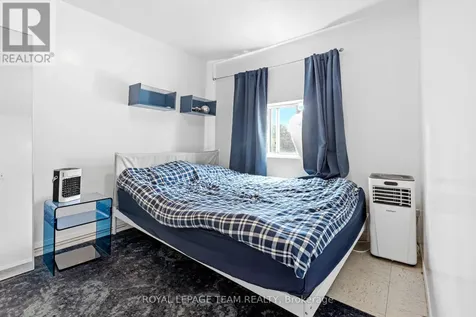 53-1/2 Champagne Avenue Ottawa ON K1S 4P1
