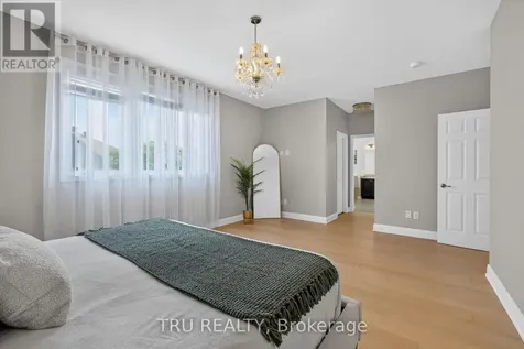 26 Palmeto Court Ottawa ON K2S 0X2