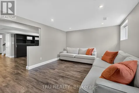 26 Palmeto Court Ottawa ON K2S 0X2