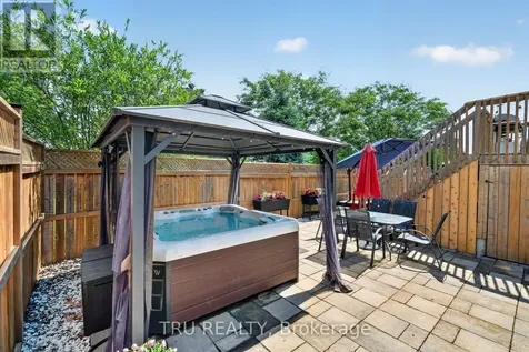 26 Palmeto Court Ottawa ON K2S 0X2