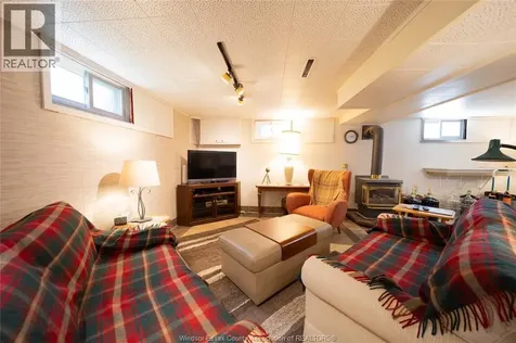 971 Fairview Boulevard Windsor ON N8S 3G6