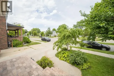 971 Fairview Boulevard Windsor ON N8S 3G6
