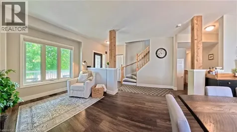 40 Mccormick Drive Cambridge ON N3C 4C9