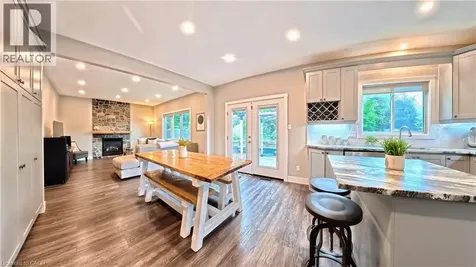 40 Mccormick Drive Cambridge ON N3C 4C9