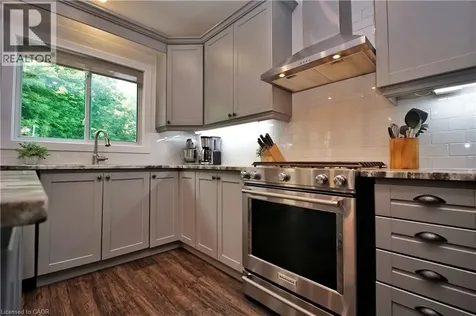 40 Mccormick Drive Cambridge ON N3C 4C9