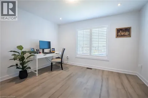 38 Riesling Street Grimsby ON L3M 0L2