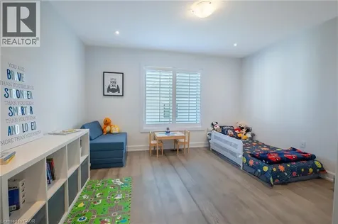 38 Riesling Street Grimsby ON L3M 0L2