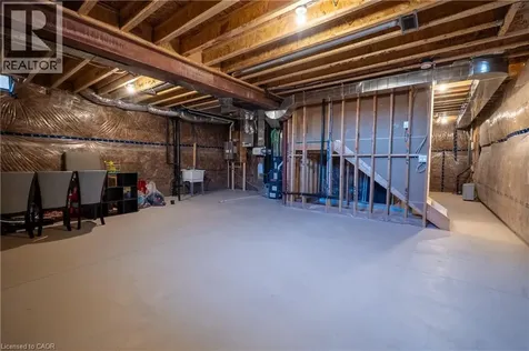 38 Riesling Street Grimsby ON L3M 0L2
