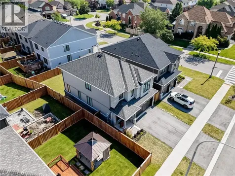 38 Riesling Street Grimsby ON L3M 0L2