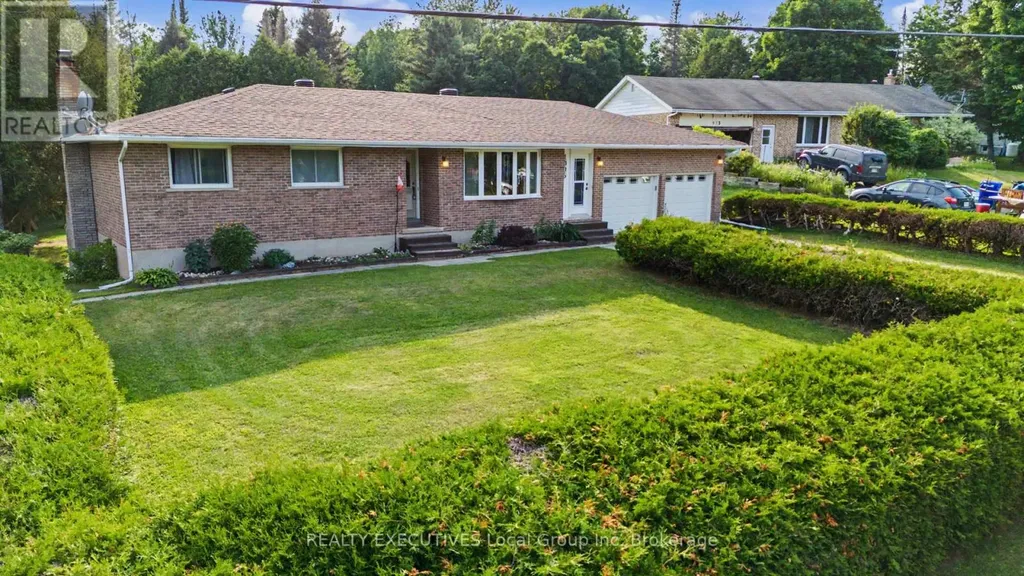 1005 Pinecreek Road South Callander ON P0H 1H0