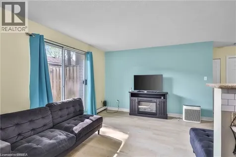 793 Colborne Street East Brantford ON N3S 7J3