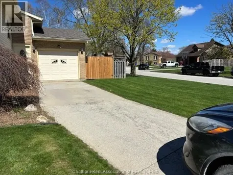 15 Monarch Drive Chatham ON N7L 5G6