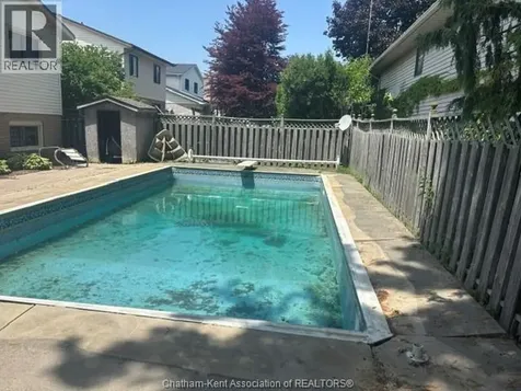 15 Monarch Drive Chatham ON N7L 5G6