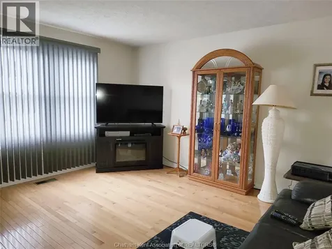15 Monarch Drive Chatham ON N7L 5G6