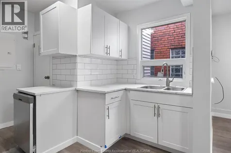 1292 Parent Avenue Windsor ON N8X 4J2