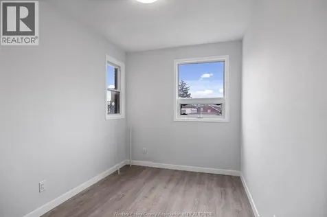 1292 Parent Avenue Windsor ON N8X 4J2