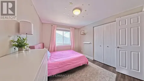 40 Mccormick Drive Cambridge ON N3C 4C9