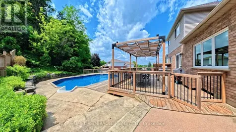 40 Mccormick Drive Cambridge ON N3C 4C9