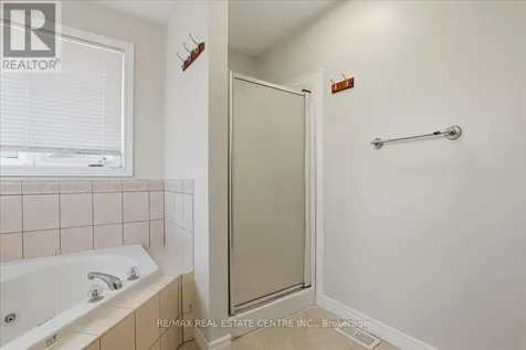 43 Decaro Crescent Cambridge ON N3C 4N1