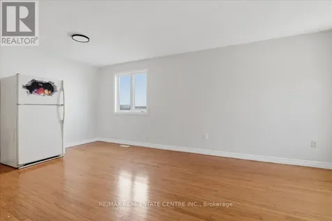 43 Decaro Crescent Cambridge ON N3C 4N1