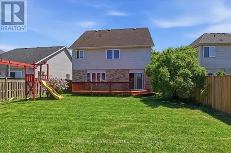43 Decaro Crescent Cambridge ON N3C 4N1