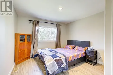 22 Blackhorne Crescent Kitchener ON N2E 1T1