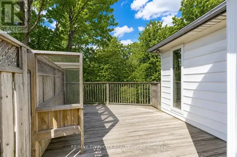 22 Blackhorne Crescent Kitchener ON N2E 1T1