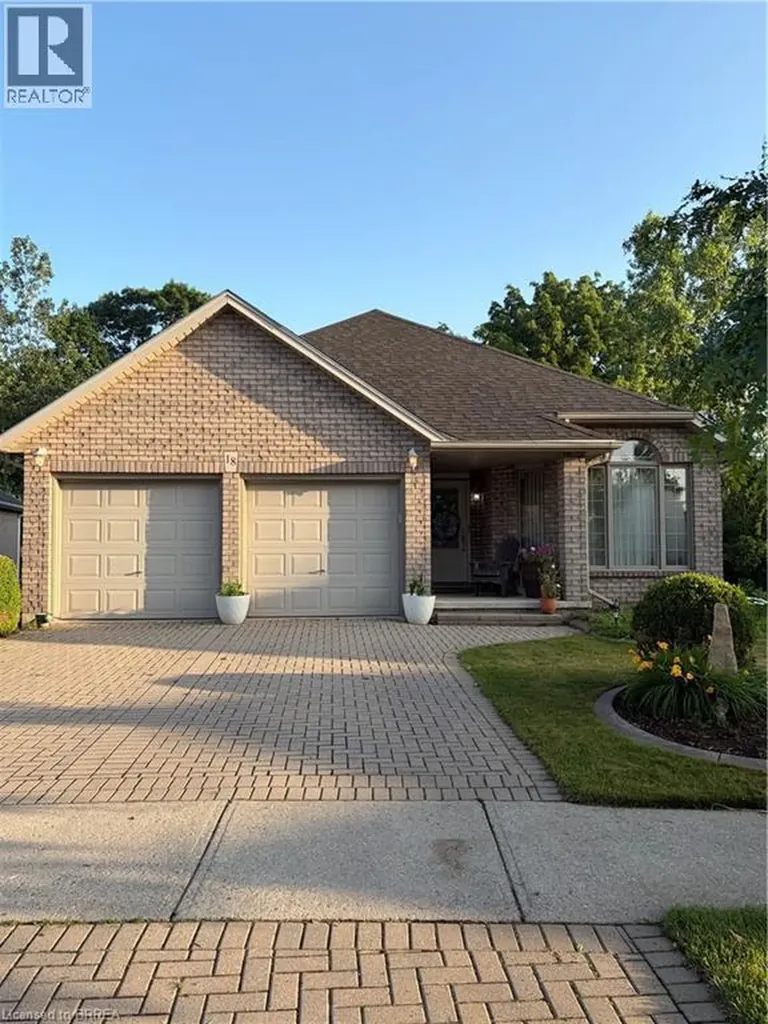 18 Maich Crescent Brantford ON N3T 6P1