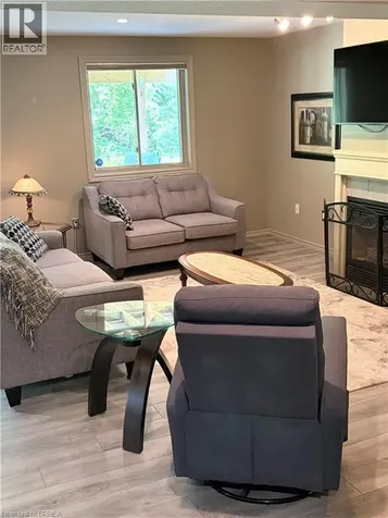 18 Maich Crescent Brantford ON N3T 6P1