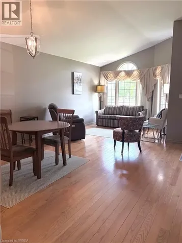 18 Maich Crescent Brantford ON N3T 6P1