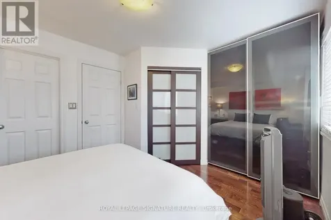 6 Wellesley Place Toronto (north St. James Town) ON M4Y 3E1