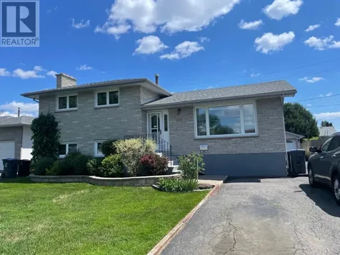118 Bayberry Crescent Thunder Bay ON P7C 2C9