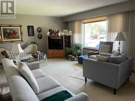 118 Bayberry Crescent Thunder Bay ON P7C 2C9