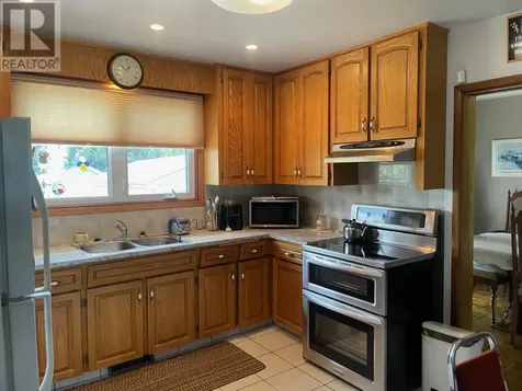 118 Bayberry Crescent Thunder Bay ON P7C 2C9
