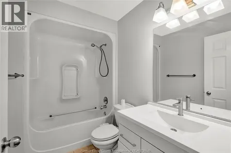 10920 Springhollow Drive Windsor ON N8P 1V2