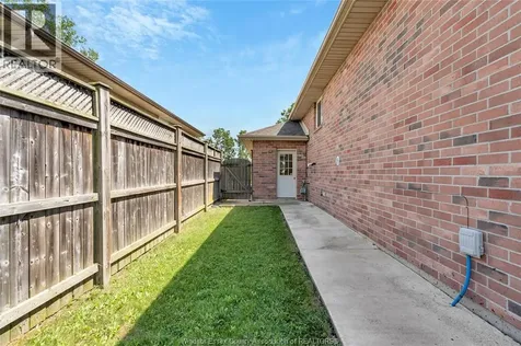 10920 Springhollow Drive Windsor ON N8P 1V2