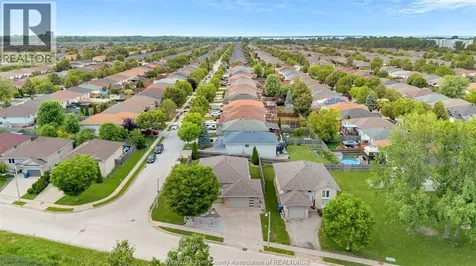 10920 Springhollow Drive Windsor ON N8P 1V2