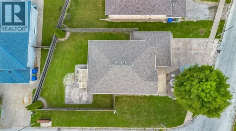 10920 Springhollow Drive Windsor ON N8P 1V2