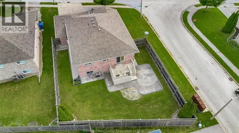 10920 Springhollow Drive Windsor ON N8P 1V2