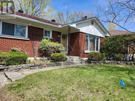 1120 Cline Crescent Ottawa ON K2C 2P2